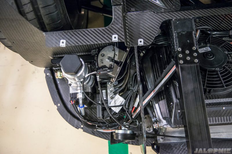 Illustration for article titled This Is The Final Build Process Of The Amazing Koenigsegg One:1